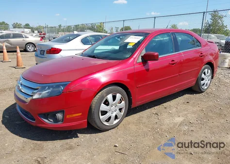 2010 Ford Fusion Se z USA, uszkodzony, nr VIN 3FAHP0HA7AR293320